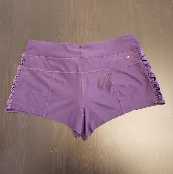 Purple Nike Dri-Fit Shorts medium - Picture 4 of 4